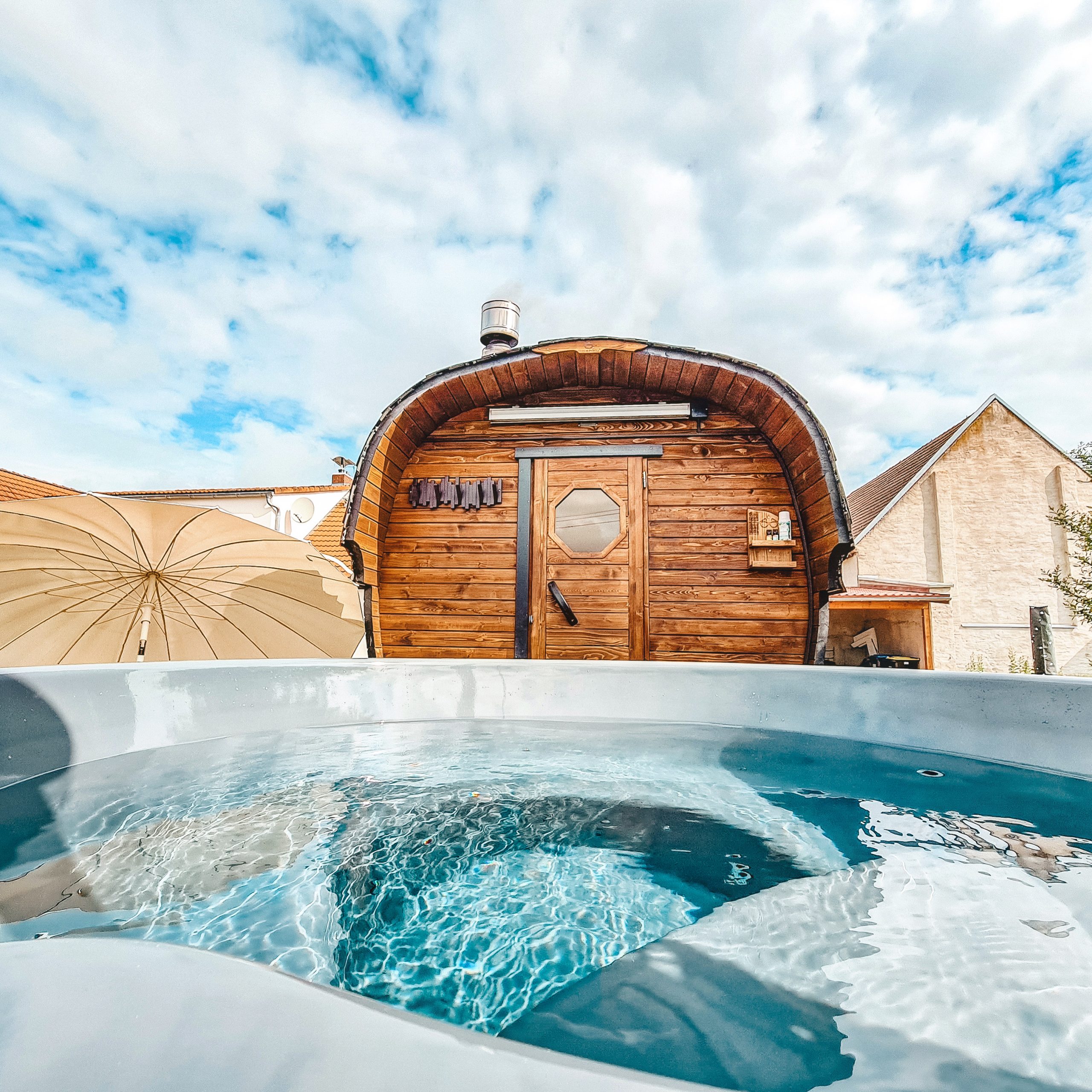 Sauna-Whirlpool Kombi „Löyly“ – Bild 10