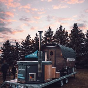 Sauna-Whirlpool Kombi „Löyly“