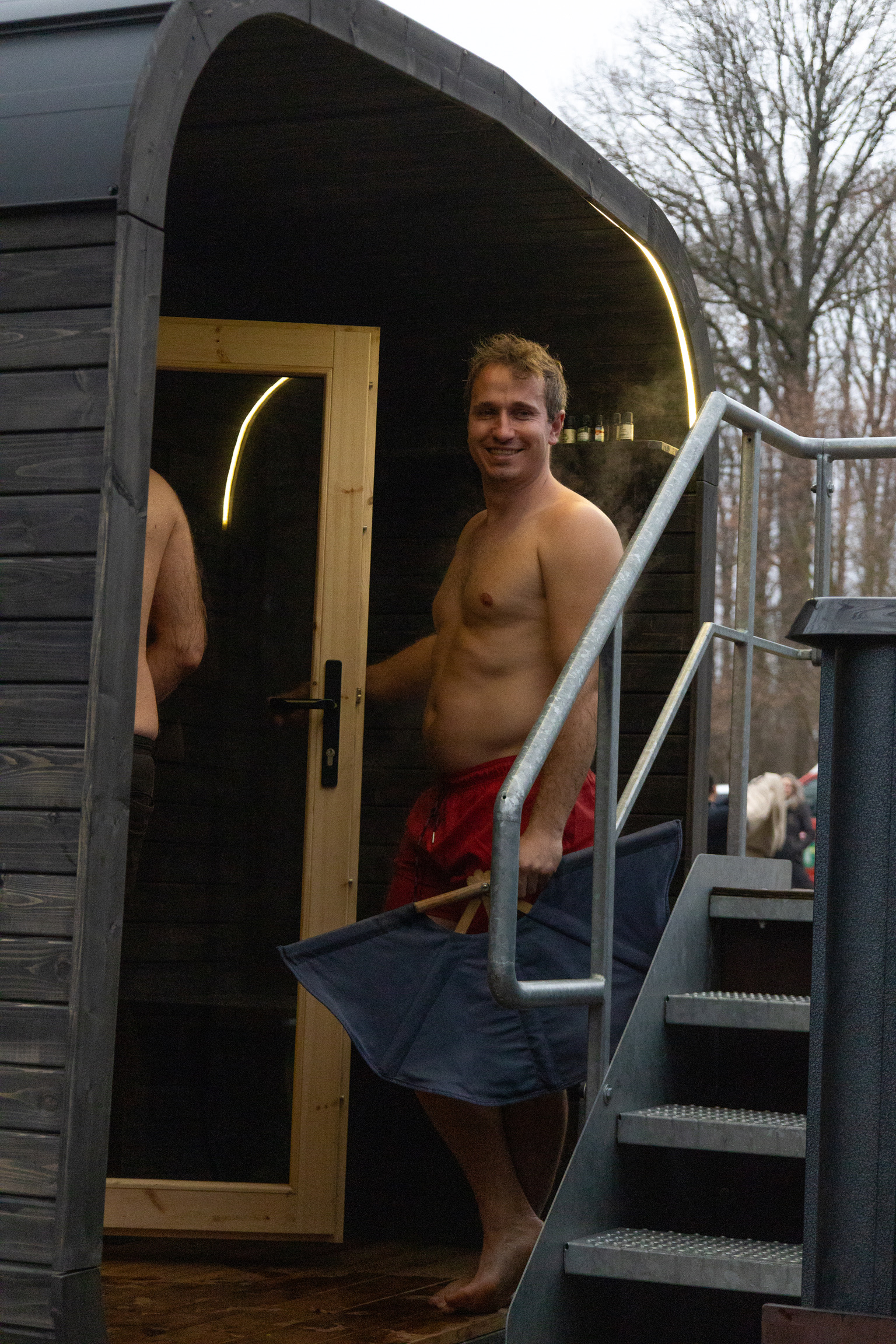 Sauna-Whirlpool Kombi „Hiki“ – Bild 4